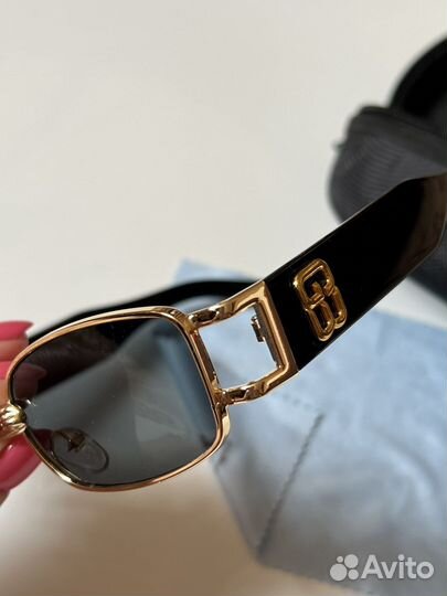 Солнцезащитные очки