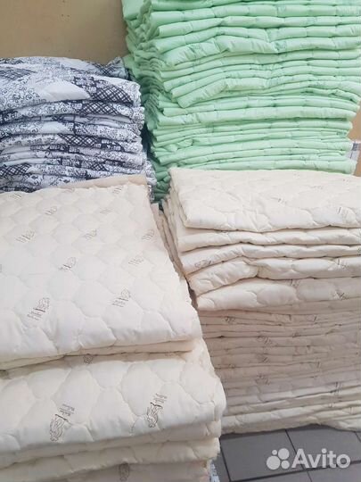 Одеяла новые