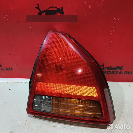 Фонарь правый на Honda Prelude IV