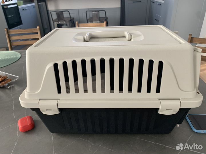 Переноска для собак мелких пород