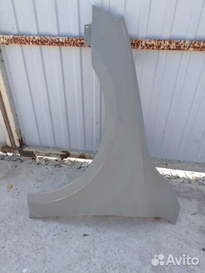 Крыло левое skoda octavia 2019