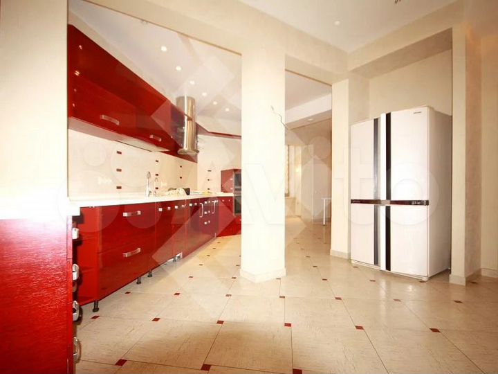 6-к. квартира, 300 м², 11/18 эт.