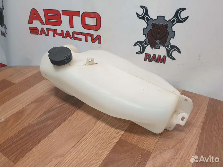 Бачок омывателя Renault Sandero 2