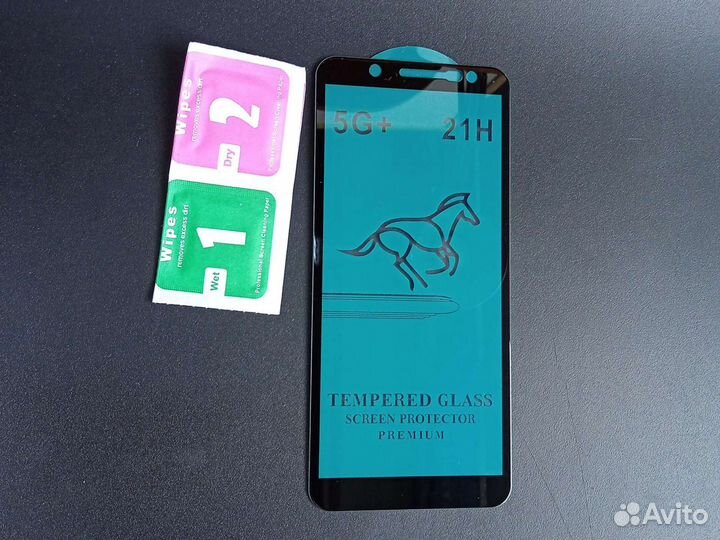 Защитное стекло на Samsung Galaxy J6 Чёрное