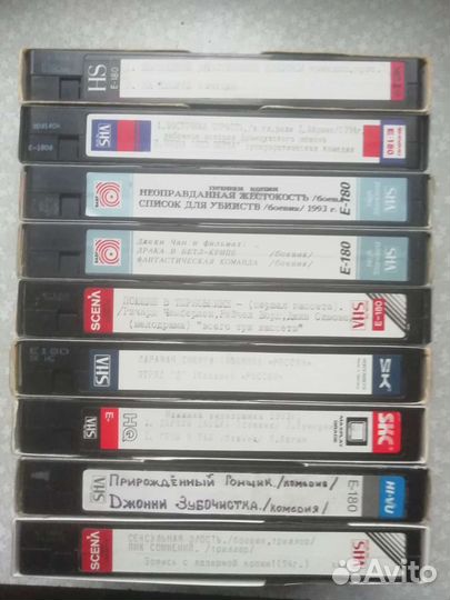 Видеокассеты с фильмами и мультфильмы