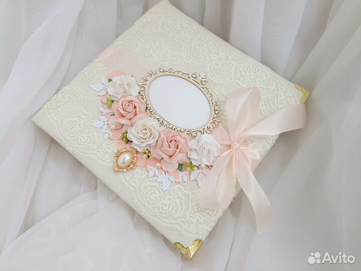 Свадебный фотоальбом ручной работы в наличии