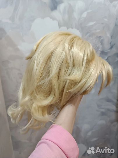 Парик блонд кудрявый короткий