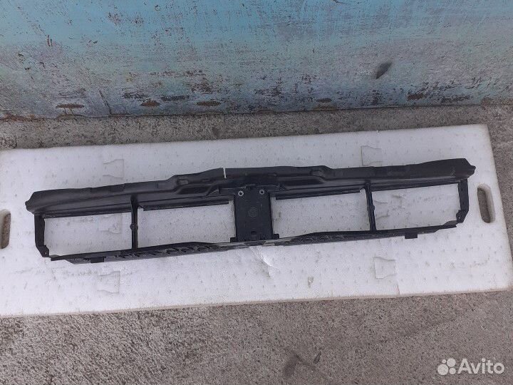 Воздуховод радиатора нижний BMW 7 G11 рестайлинг