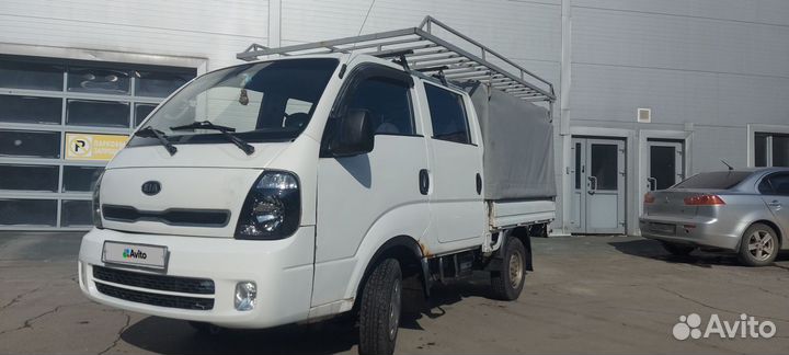 Kia Bongo 2.5 МТ, 2012, битый, 100 000 км