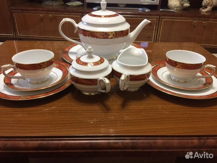Чайный сервиз на 12 персон