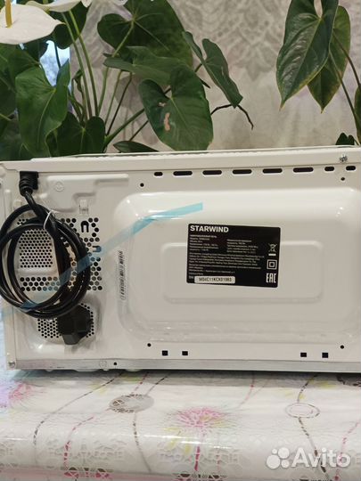 Микроволновка новая starwind