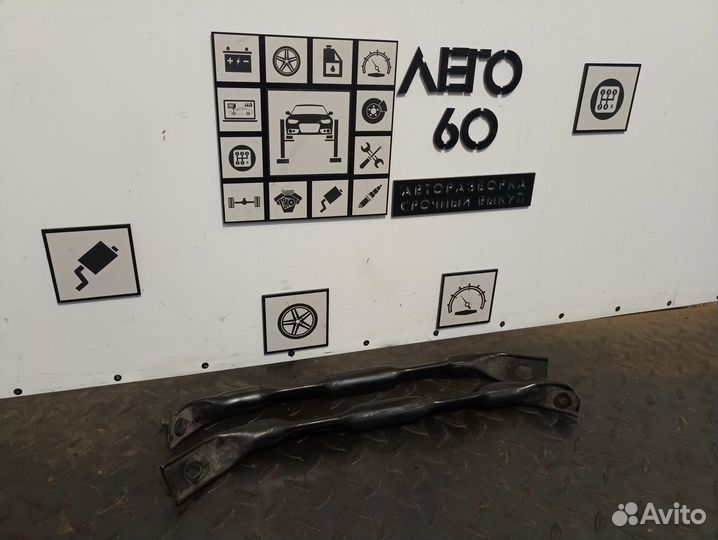 Кронштейн усилителя переднего бампера BMW X5 E70