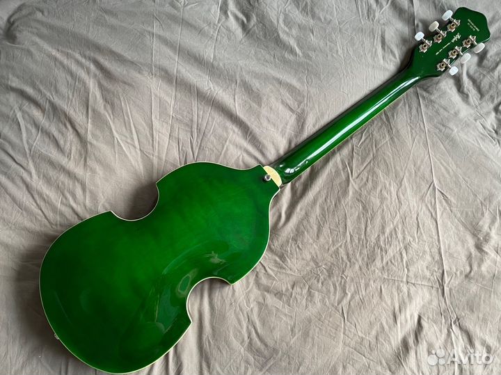 Электрогитара Hofner violin guitar
