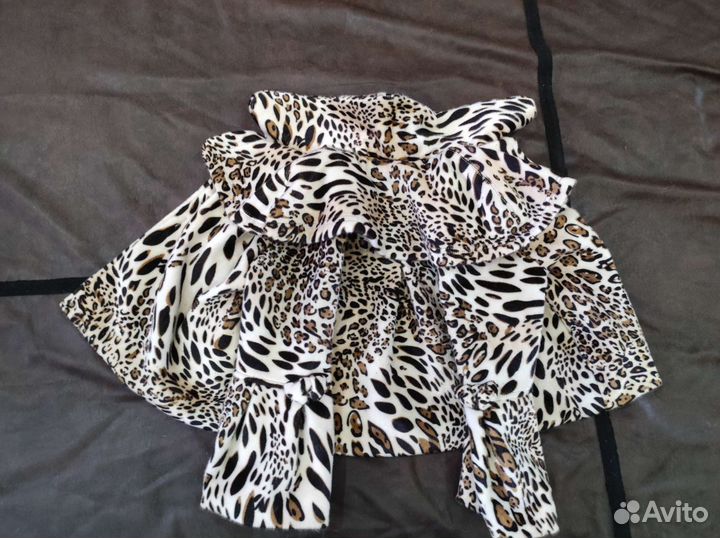 Пальто на девочку 10-12 лет