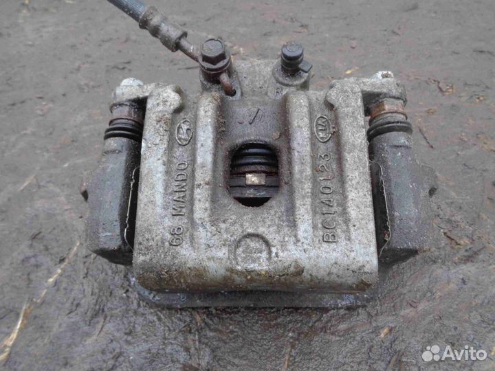 Суппорт задний правый Hyundai Santa Fe 3 DM