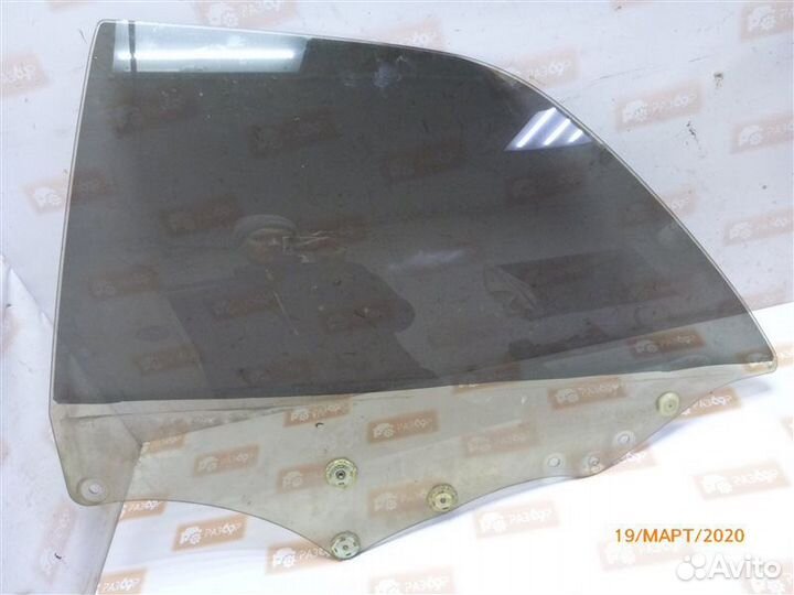 Стекло двери заднее левое Toyota Mark Ii X100