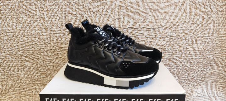 Кроссовки женские Fabi 37 p