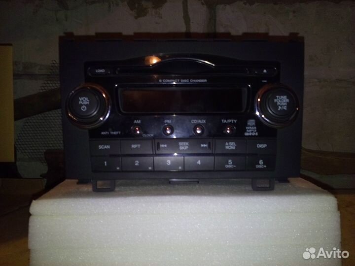 Штатное головное устройство Honda CR-V