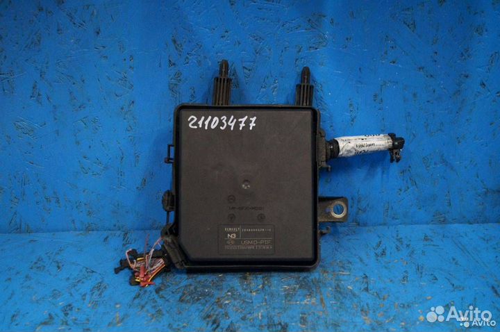 Блок предохранителей Renault Laguna 3 284B66052R