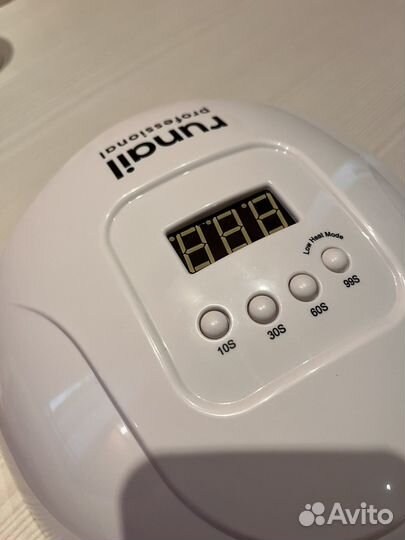 LED лампа для маникюра