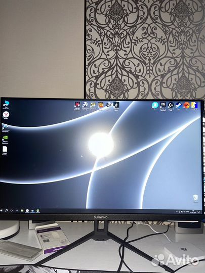 Монитор sunwind 24