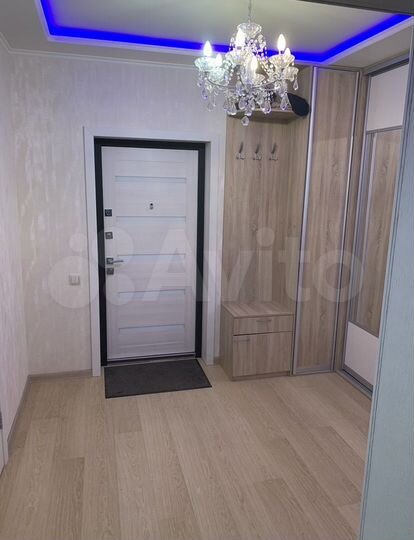 1-к. квартира, 52 м², 4/17 эт.