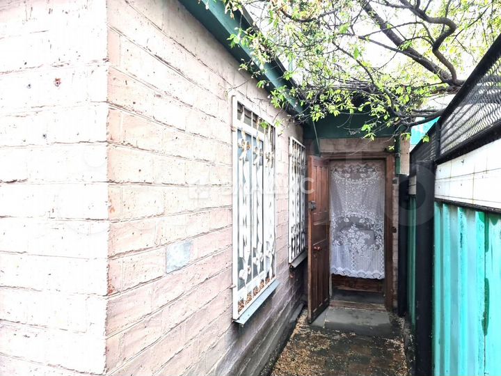 Дом 27,8 м² на участке 1 сот.