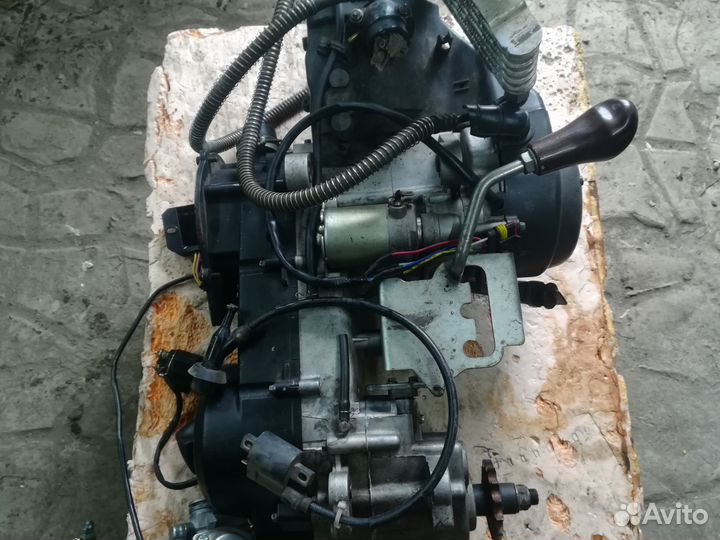 Двс 200 кубов Авантис Хантер. квадроцикл снегоход