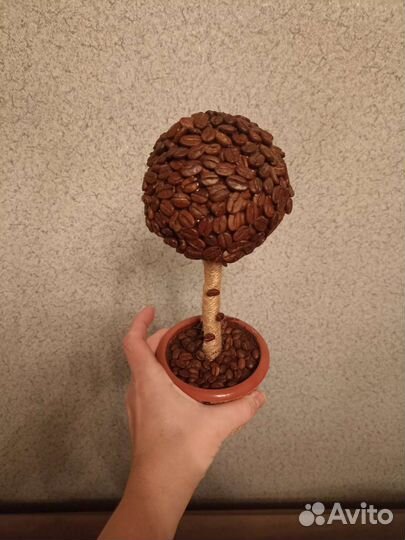 Цветы из бисера и кофе