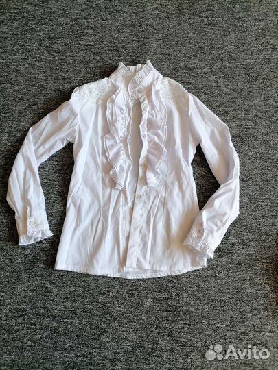Блузка белая