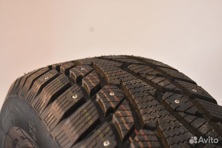 ONYX NY-W703 215/60 R16 99H
