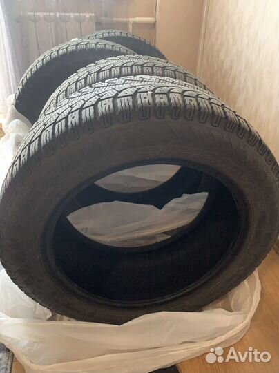 Pirelli Carrier 225/55 R17