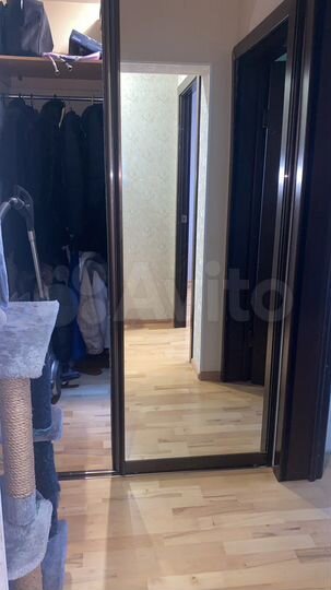 4-к. квартира, 80 м², 1/9 эт.