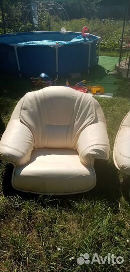 Мягкие кресла