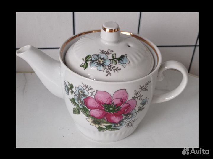 Чайник заварочный фарфор, ободок с позолотой