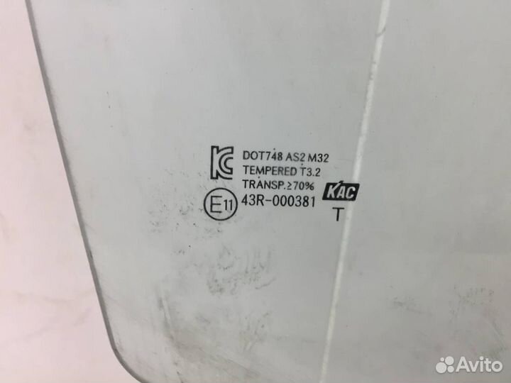 Стекло двери передней правой Hyundai Solaris 2010