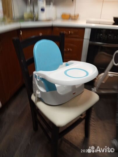 Стульчик для кормления мобильный