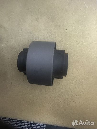 Сайлентблок передний RBI