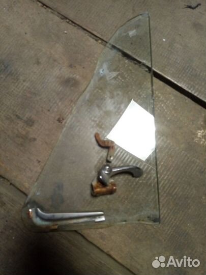 Стекло форточки москвич 412