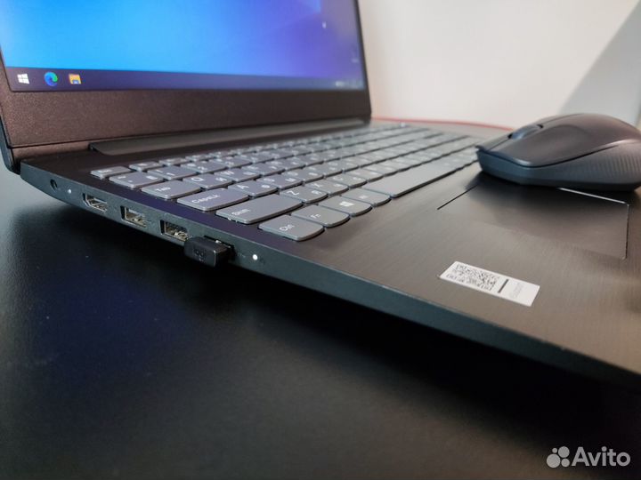 Ноутбук Lenovo