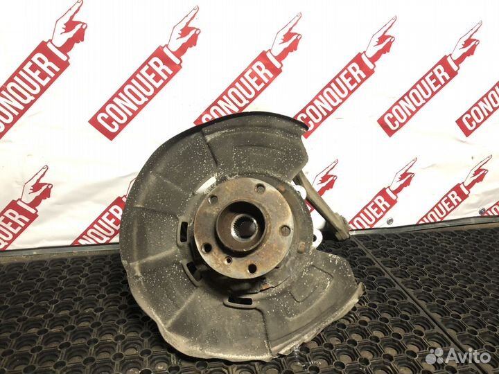 Кулак заднего левого колеса в сборе с ступицей BMW