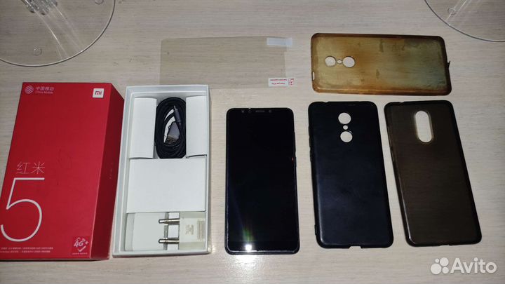 Телефон Xiaomi Redmi 5 3/32
