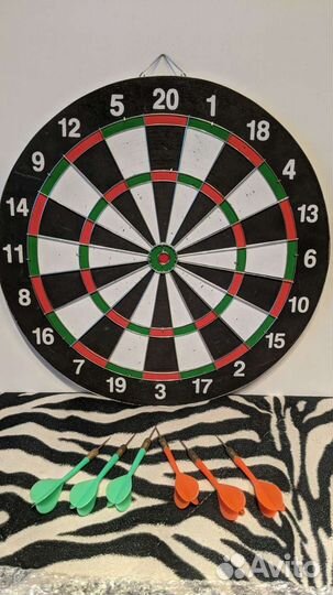 Дартс Мишень с 6 дротиками