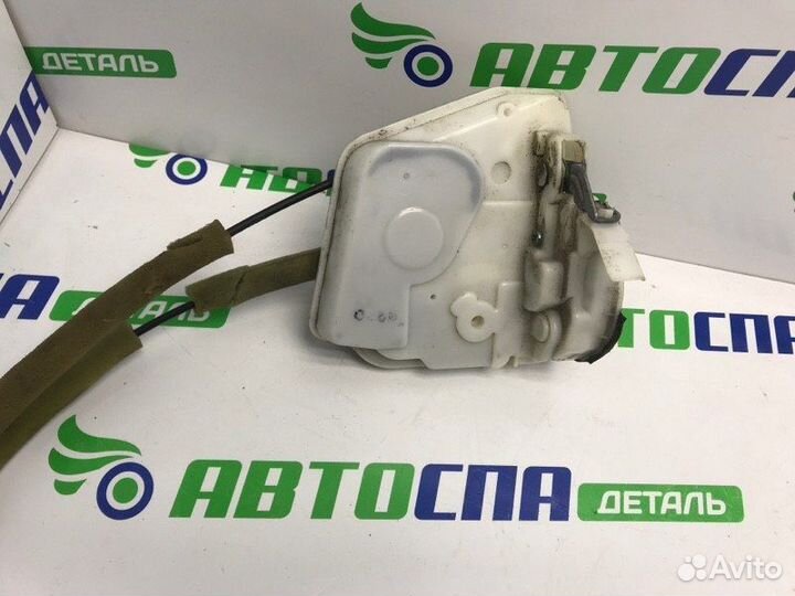 Замок двери задний правый Mazda 3 BL LF 2010