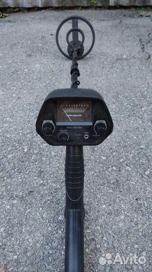Металлоискатель бу в хорошем состоянии