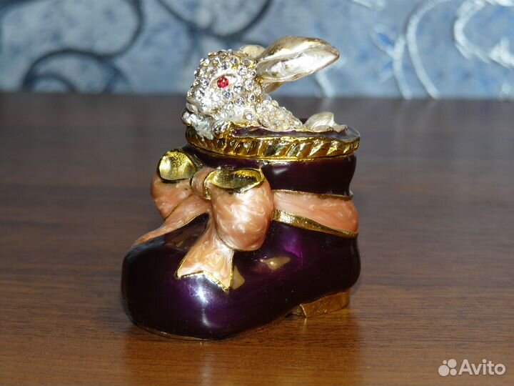 Разные фигурки, сувениры