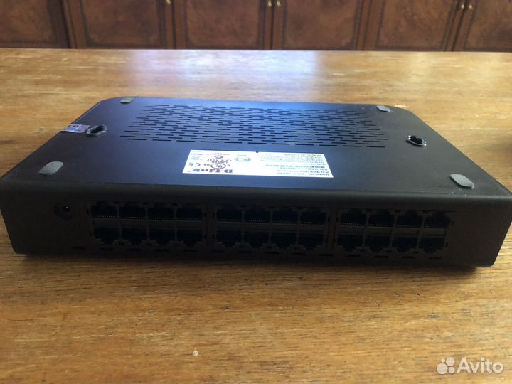 Комуниуатор D-link DGS-1024A