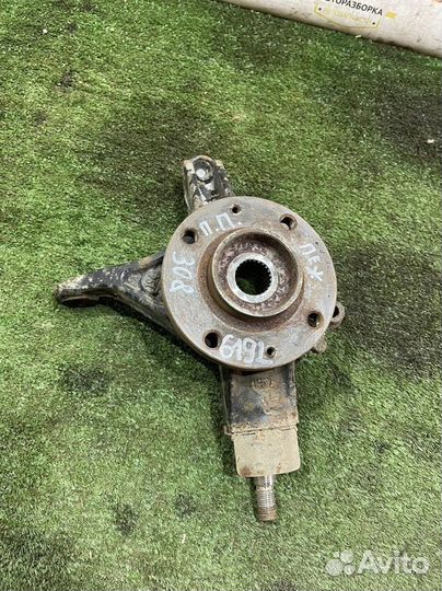 Кулак поворотный передний правый peugeot 308 ep6