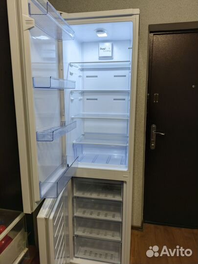 Холодильник Beko Total No Frost