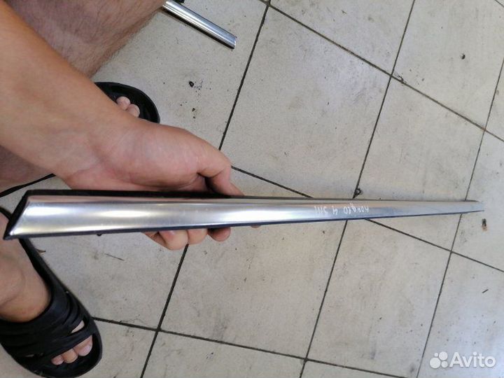 Бархотка внешняя на дверь задняя правая Ford